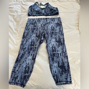 NWOT Old Navy Blue Tie-Dye Active Set - Sports Bra & Capri Leggings